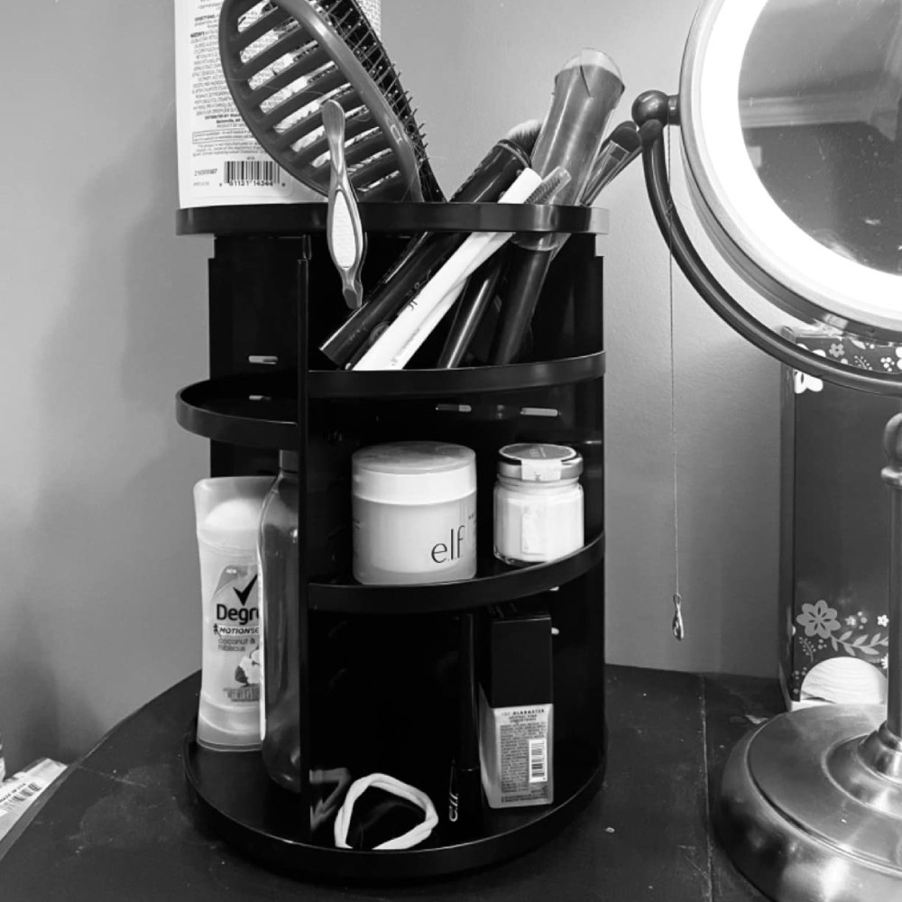 Rotating Makeup Organizer: image 3